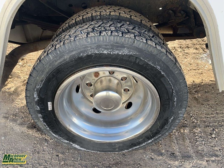 2001-ford-f450-image-12