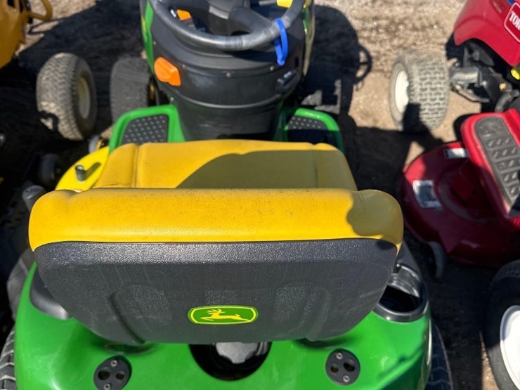 john-deere-d125-image-4