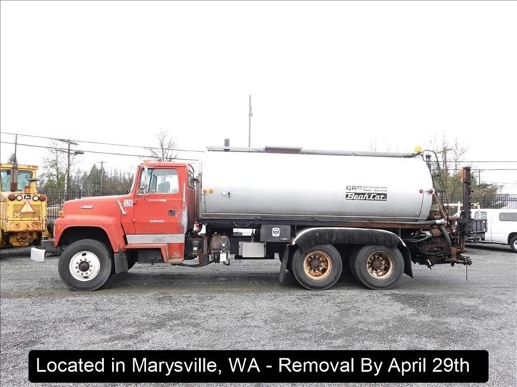 1991-ford-l9000-image-4