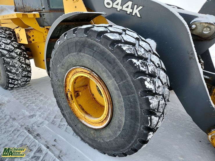 2013-deere-644k-image-12