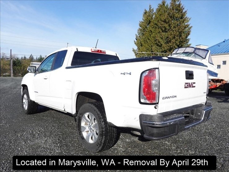 2016-gmc-canyon-image-10