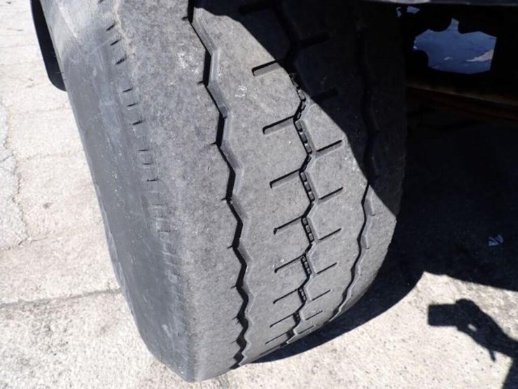 2017-western-star-4700sb-image-110