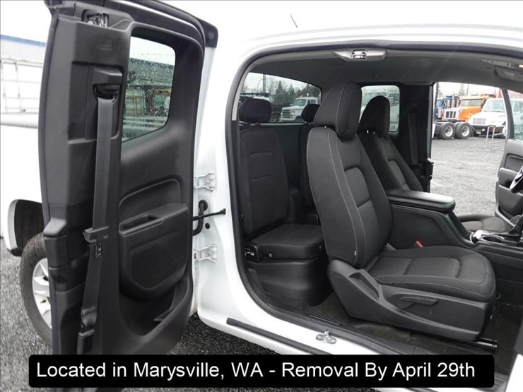 2017-gmc-canyon-image-24