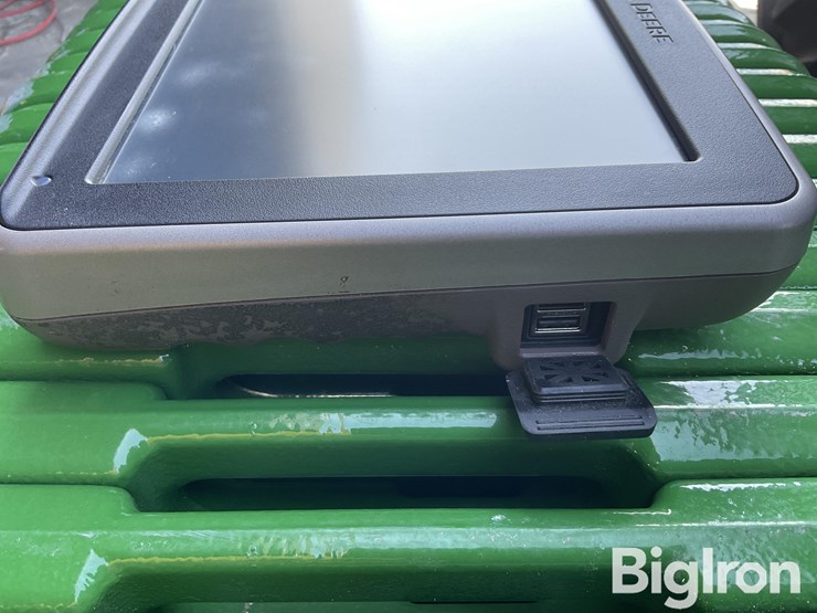 2019-john-deere-greenstar-3-image-2