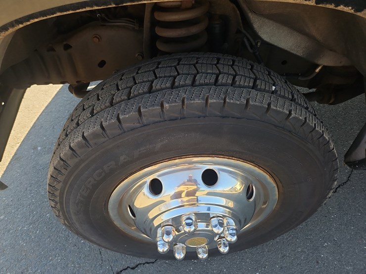 2005-ford-e450-image-11