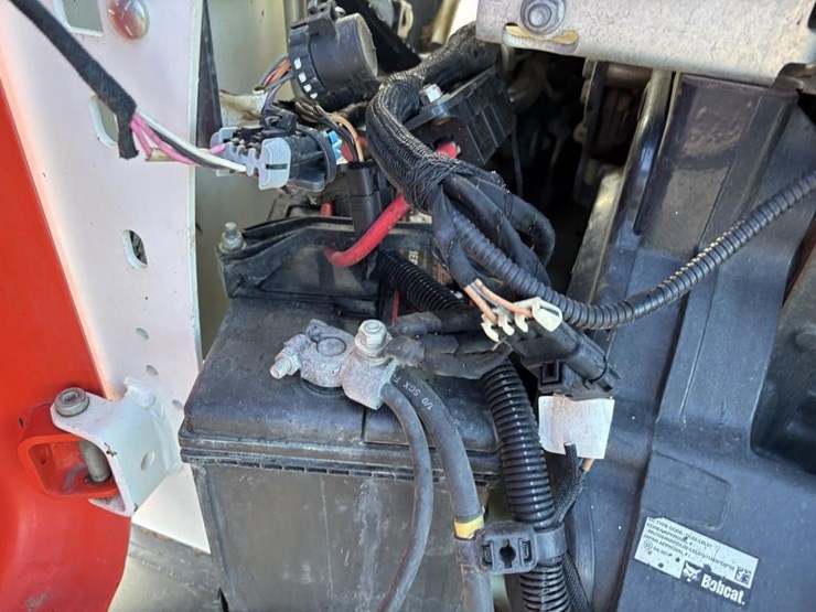 2019-bobcat-t590-image-33