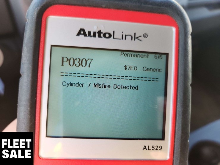 2019-ram-1500-classic-image-31