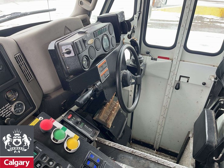 2017-international-workstar-7400-image-16