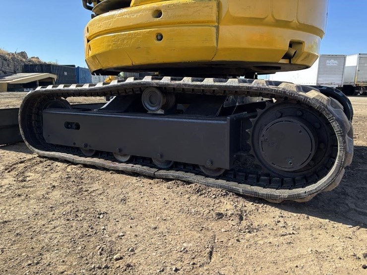 komatsu-pc28uu-2-image-19