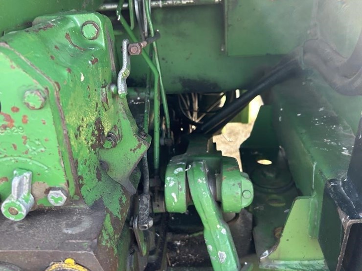 john-deere-4440-image-39