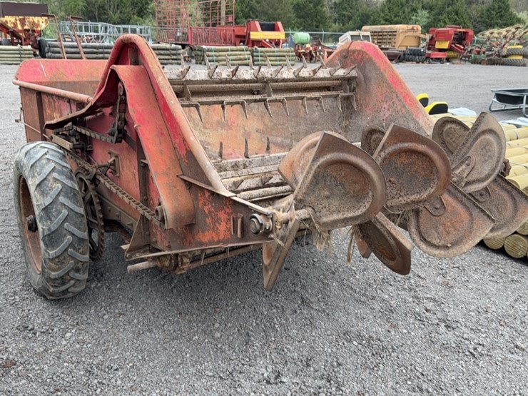 new-holland-202-image-6