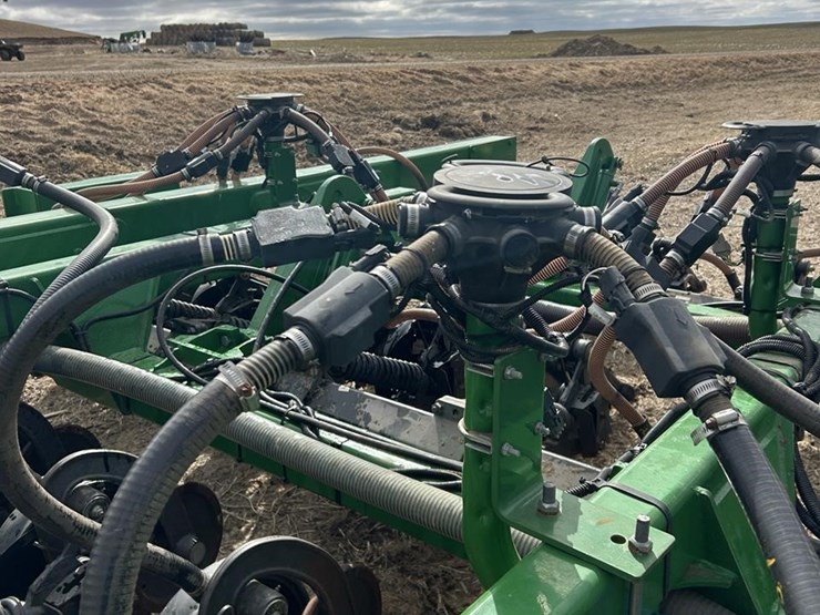 2014-john-deere-1895-image-39