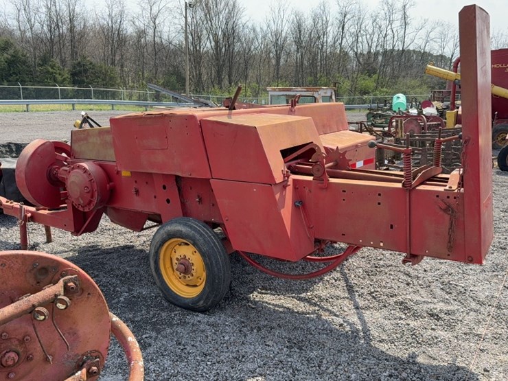 massey-ferguson-120-image-5