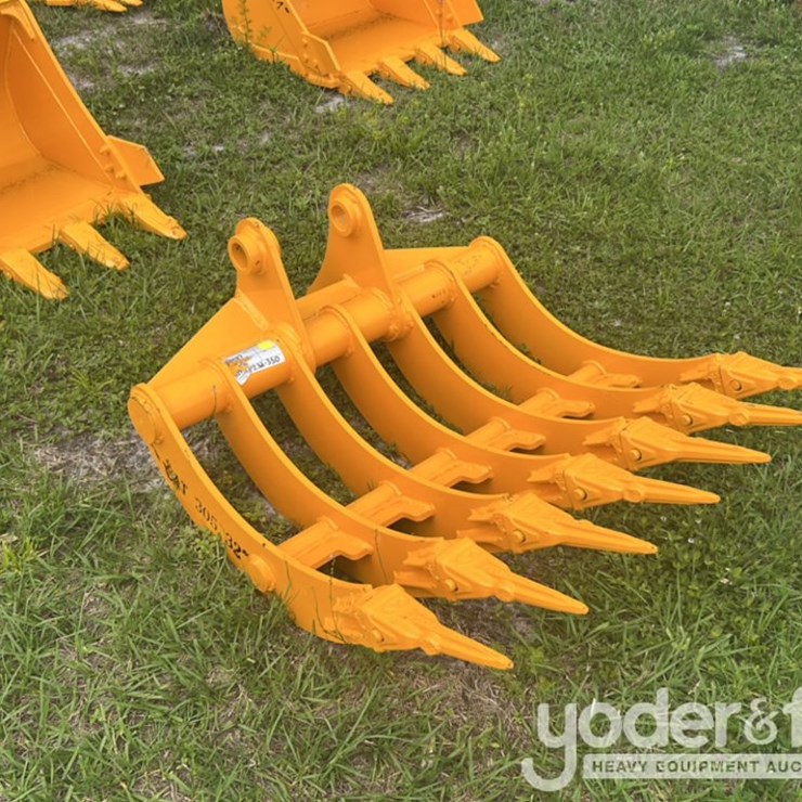 2026 CATERPILLAR 305