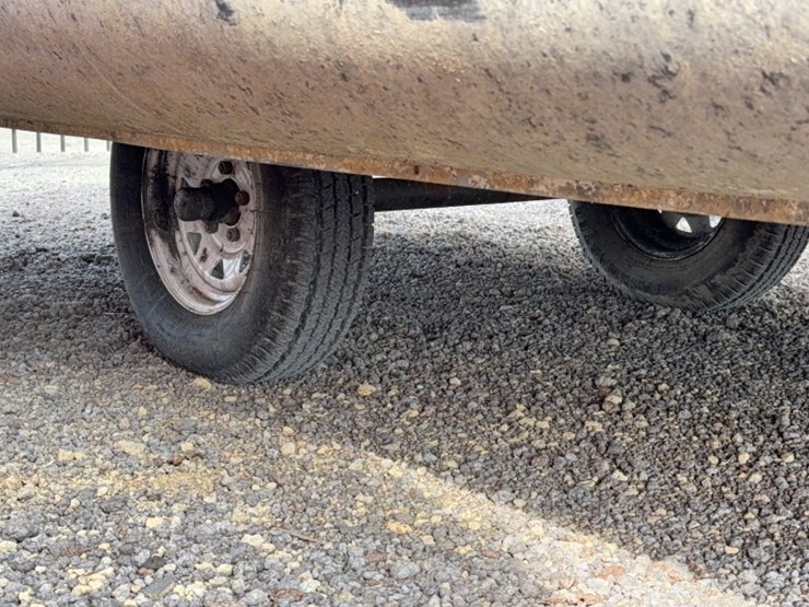 #4007-•-1990-sylvan-20'-pontoon-boat-image-4