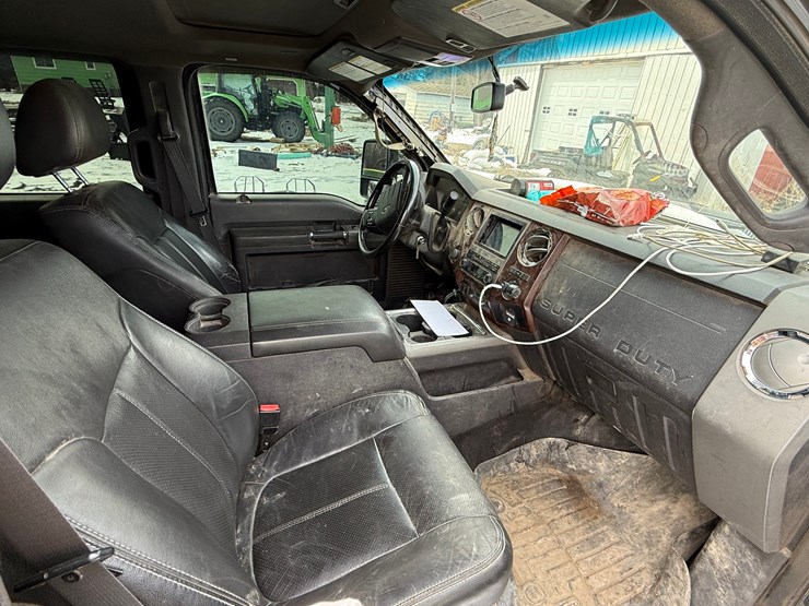 seller-#31.--2011-f-350-platinum,-238-k-miles,-6.71-diesel-image-2