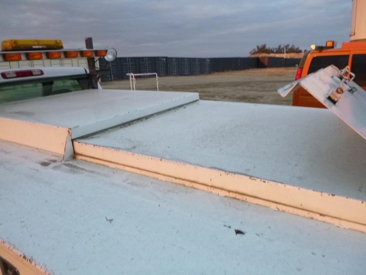 2003-chevrolet-2500-image-18