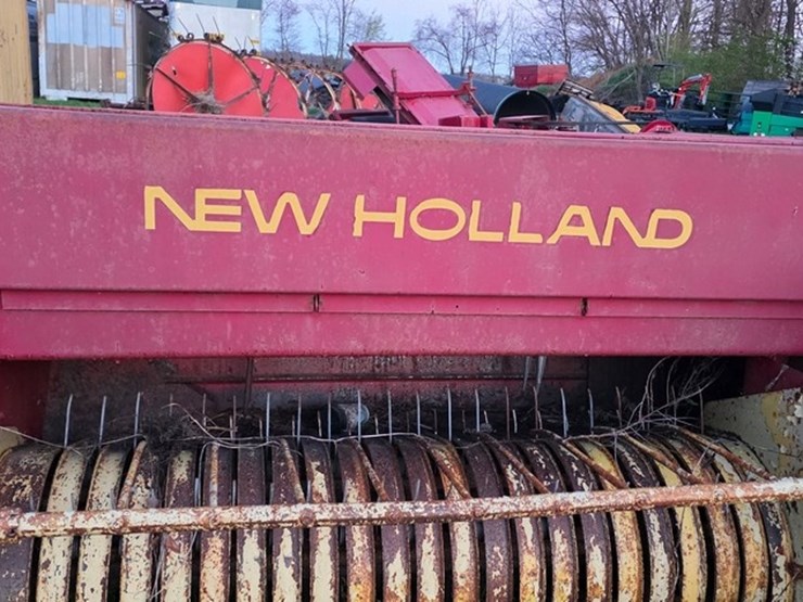 new-holland-315-image-9