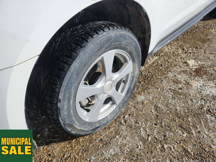 2015-chevrolet-equinox-lt-image-10