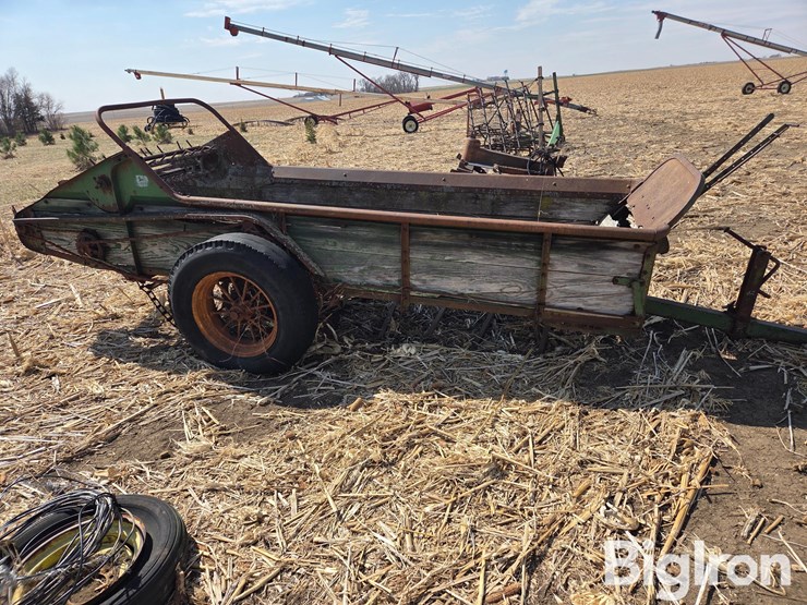 john-deere-manure-spreader-image-4