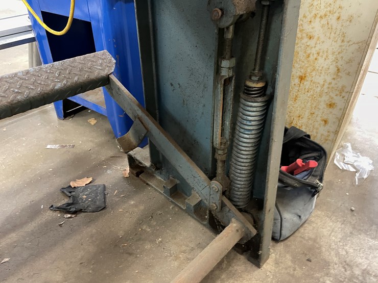 #2512-•-roper-whitney-foot-shear-(columbia-heights,-mn)-image-18