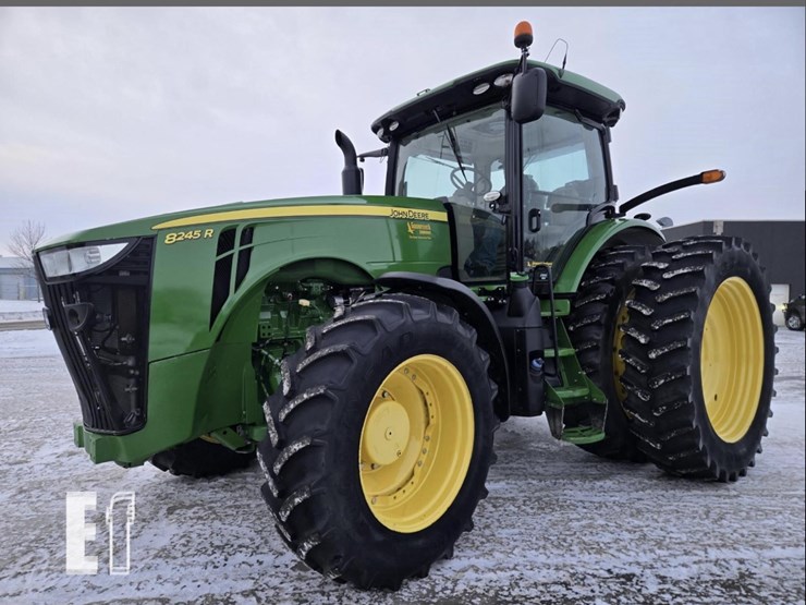 2015-john-deere-8245r-image-1