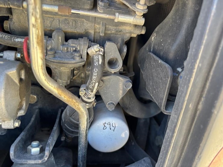 2020-bobcat-e10-image-40