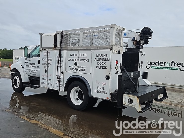 2006-ford-f750-image-4