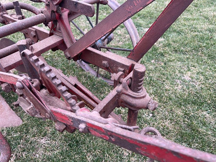 oliver-no.-100-plow-image-10