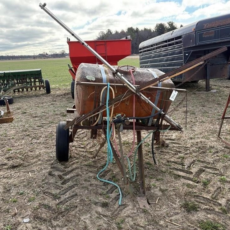 150gal Sprayer 21' booms