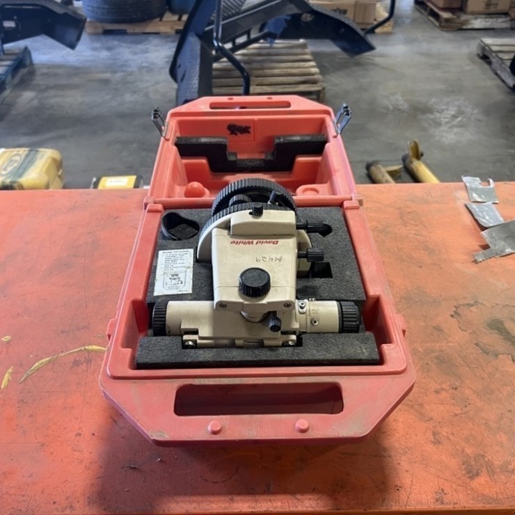 David White LT8-300P Level Transit