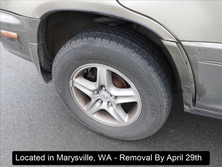 1999-lexus-rx300-image-13