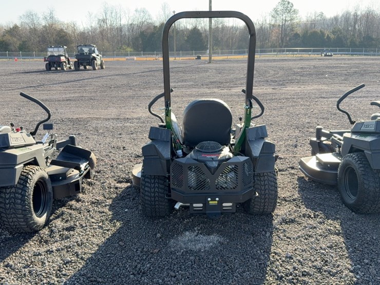 #4035-•-yakta-yxr-120-zero-turn-mower-image-9