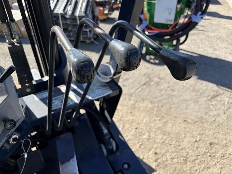 komatsu-fg15-15-image-23