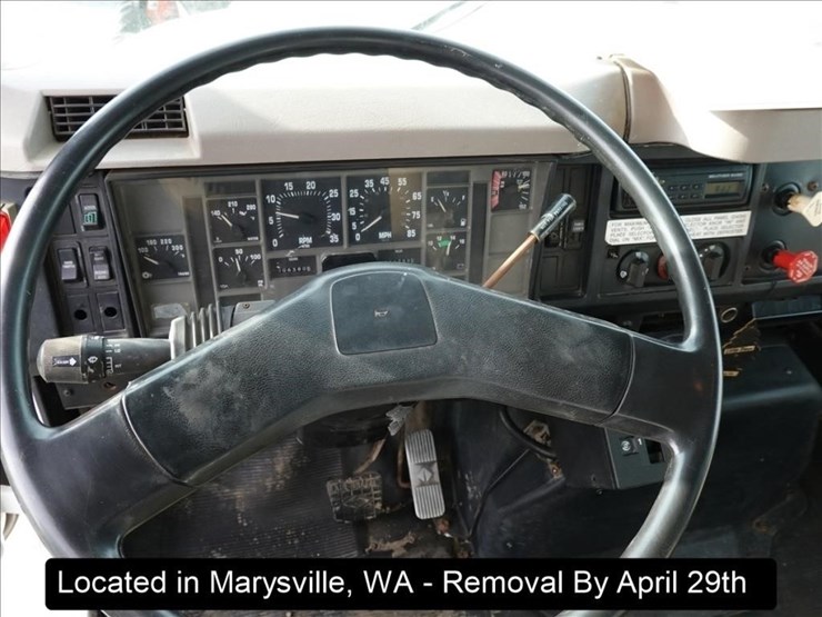 2001-international-4900-image-12