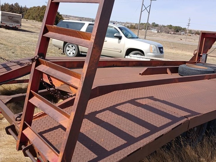 gooseneck-combine-trailer-image-9