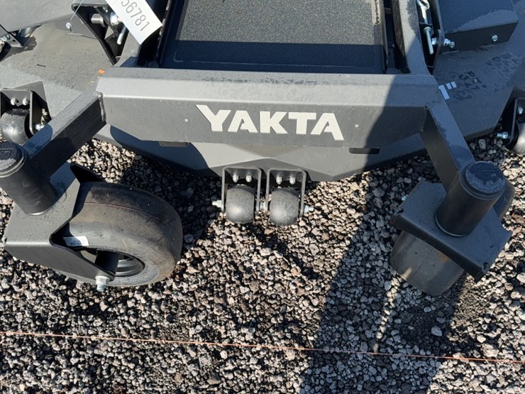 #4035-•-yakta-yxr-120-zero-turn-mower-image-4