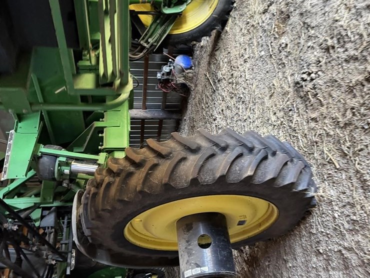 2005-john-deere-4720-image-68