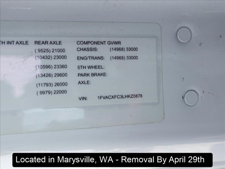 2020-freightliner-m2-106-image-24