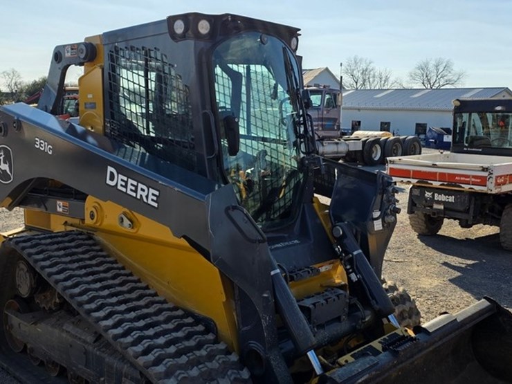 2023-deere-331g-image-7