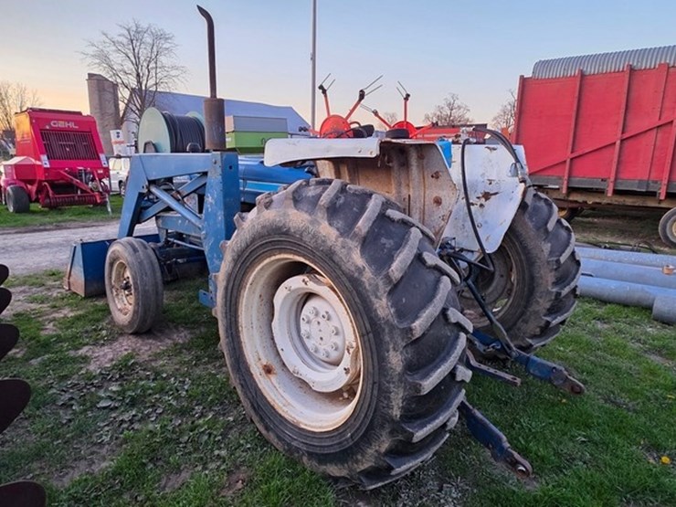 1984-ford-4610-image-3