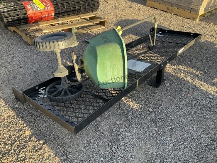 rv-bicycle-carrier-and-seed-spreader-image-4