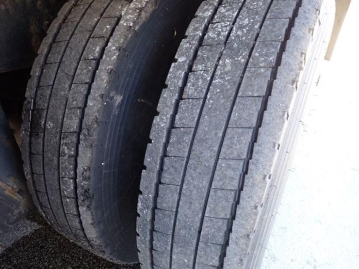 2017-western-star-4700sb-image-113