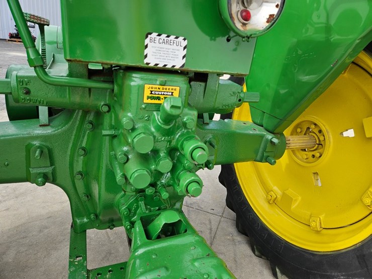 1950-john-deere-model-a-image-18