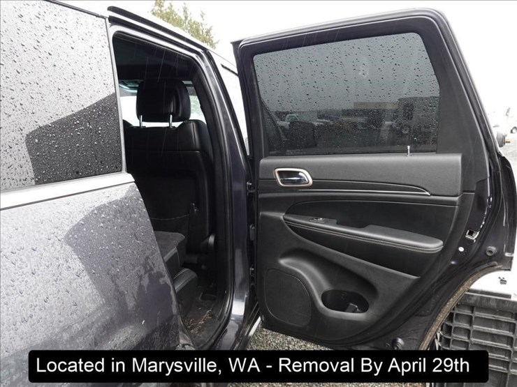 2015-jeep-grand-cherokee-image-21