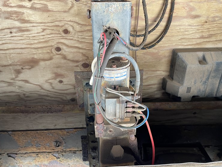 #280-•-2015-united-uxgn-8.536tr80-(3)-axle-enclosed-trailer-(has-wi.-title)-(mason,-wi)-image-20