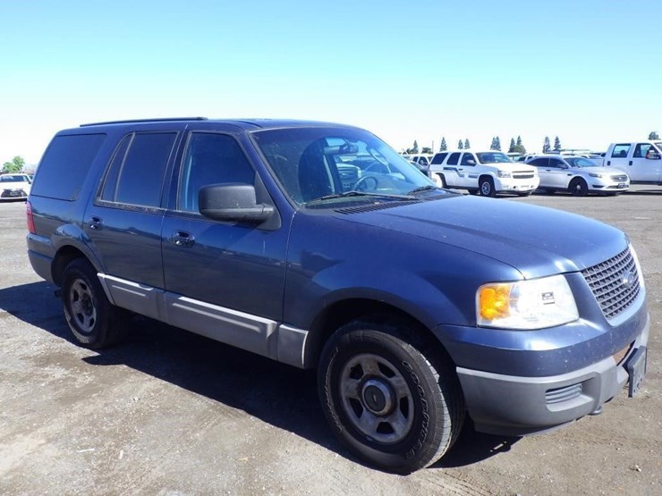 2003-ford-expedition-image-3