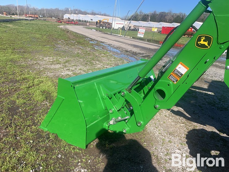 2020-john-deere-5055e-image-13