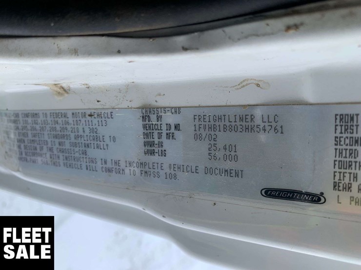 2003-freightliner-fl106-image-13