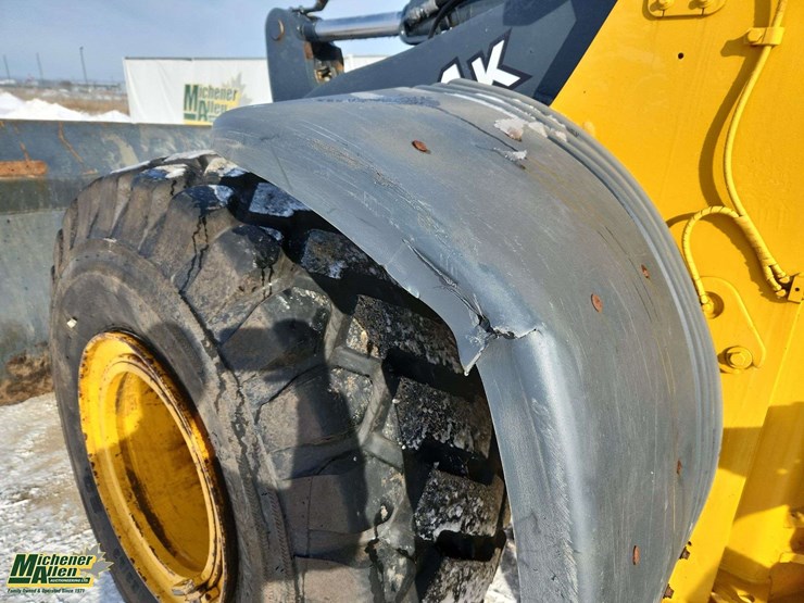 2015-deere-644k-image-27